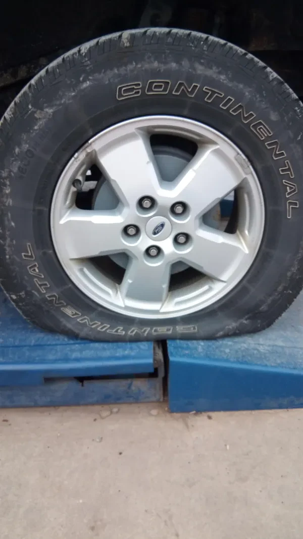 Jed Allan's Auto Truck Service - photo 3