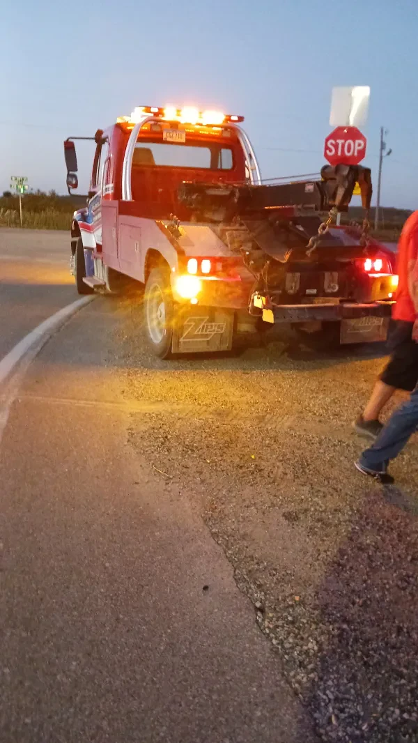 Aubert's Towing - photo 3