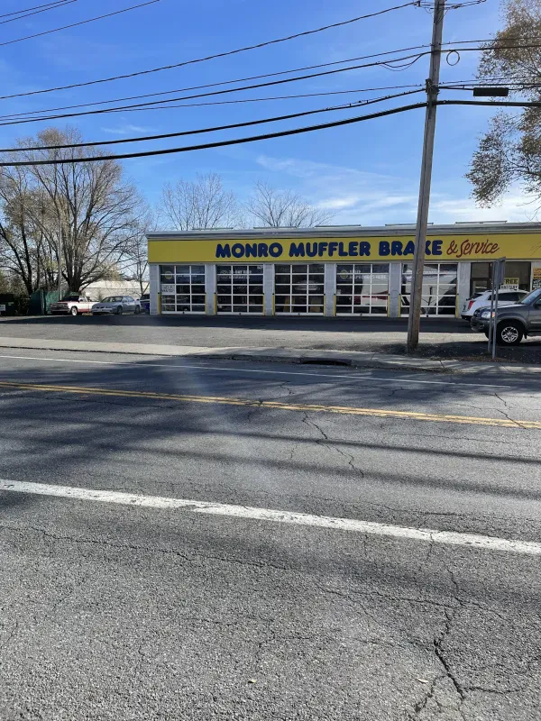 Monro Auto Service and Tire Centers - photo 4
