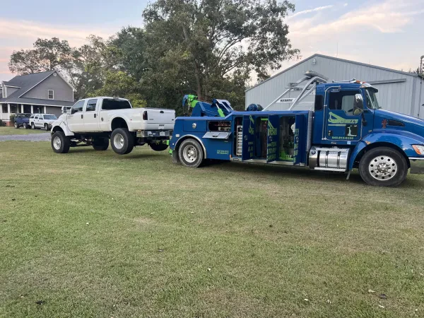 Mitchell's Towing - photo 3