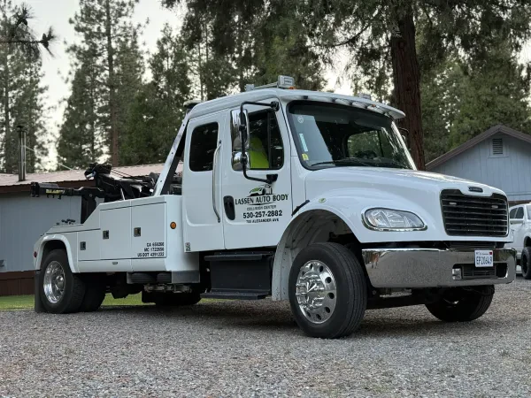 Lassen Auto Body & Towing - photo 2