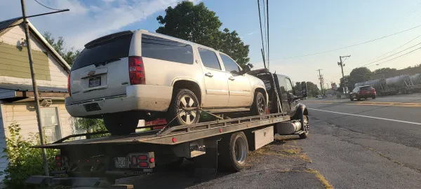 Blue Gray Towing and Recovery 24/7 Emergency Service, If you feel unsafe please call 911 - photo 4