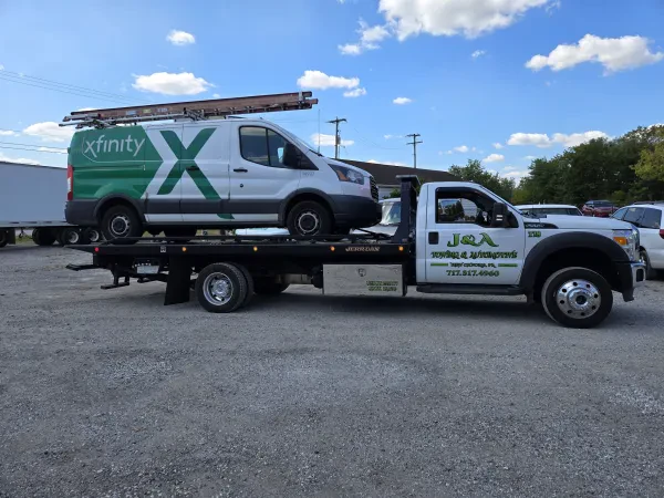 J & A Towing - photo 2