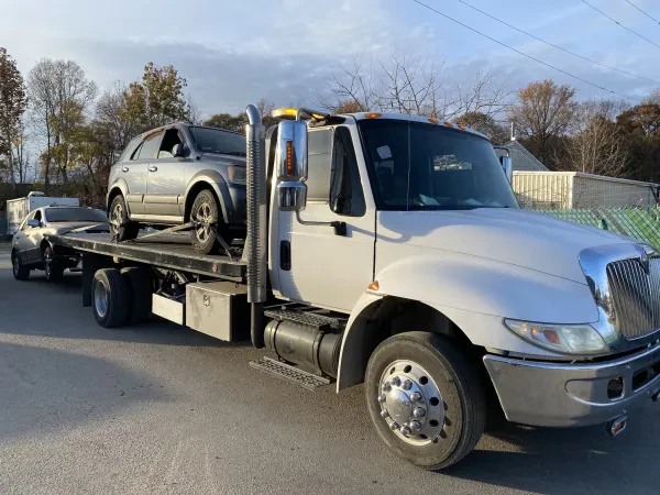Flattout Towing - photo 4