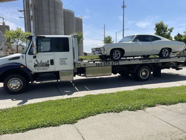 Schmidt Towing and Transport LLC - photo 2
