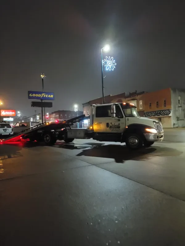 Schmidt Towing and Transport LLC - photo 3