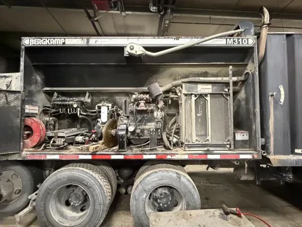 Lapel Truck & Trailer - photo 2