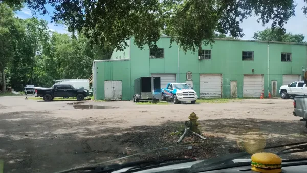 D & M Towing - photo 2