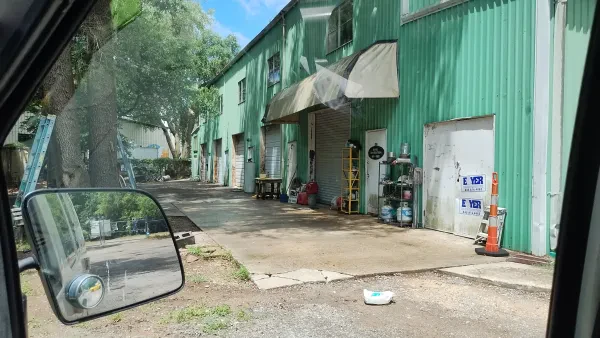 D & M Towing - photo 4