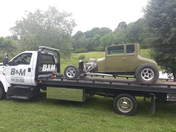 B&M Towing & Recovery - photo 2