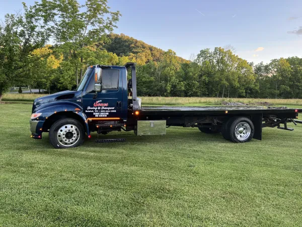 Jones Towing & Transport - photo 2