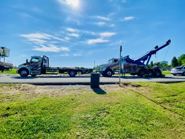 Jones Brothers - Flatbed, Heavy Duty & Semi Truck Towing - photo 3