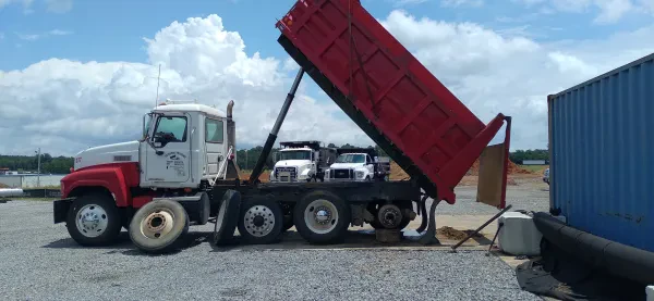 Riverside Truck Parts - photo 2