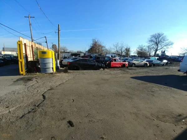 B & L Auto Glass & Parts - photo 2