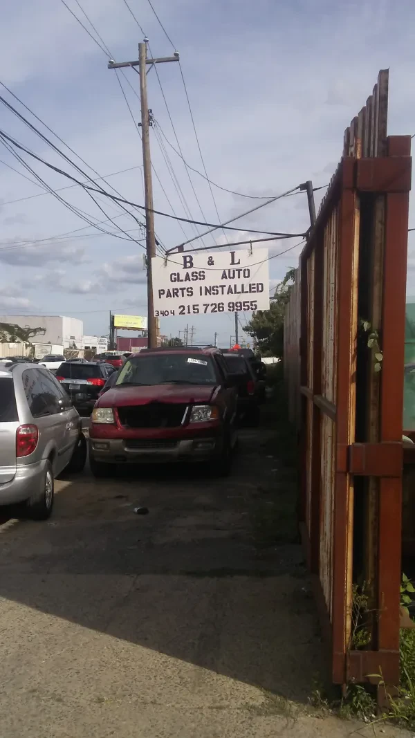 B & L Auto Glass & Parts - photo 4