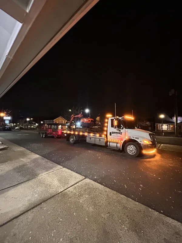 Derricks Towing & Recovery - photo 4