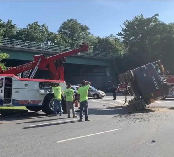 Chester's Towing and Recovery - photo 2
