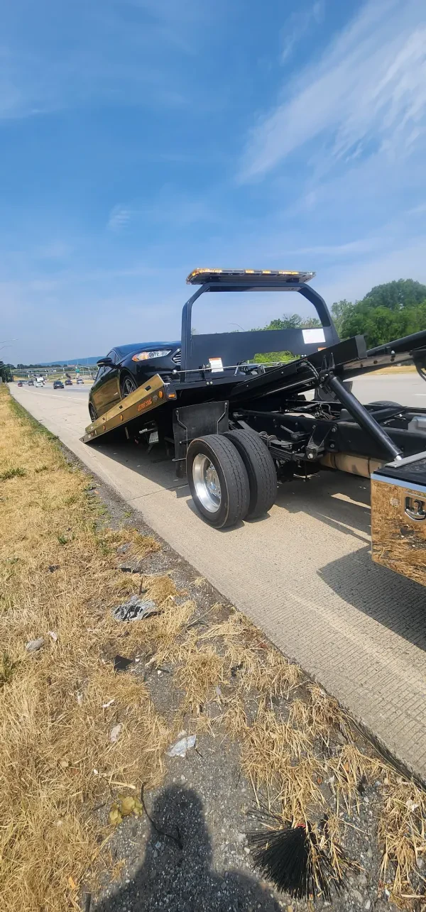Edkin's Towing - photo 2
