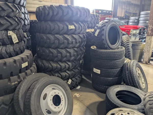 Sullivan Tire Commercial Truck Center - photo 4