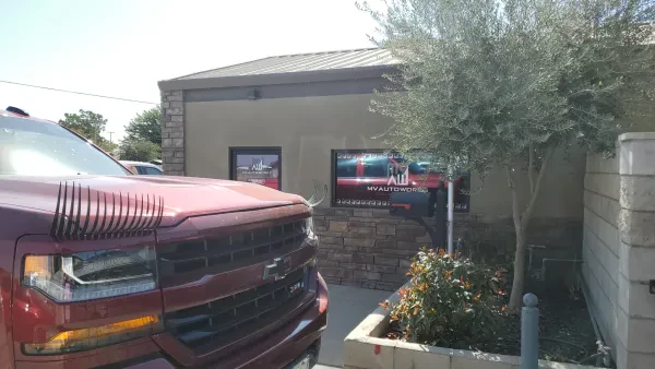 MV AutoWorks Collision Center - photo 4