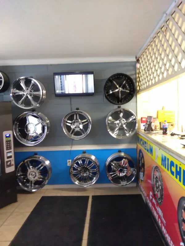 Tire World & Coastal Scrap Mtl - photo 4