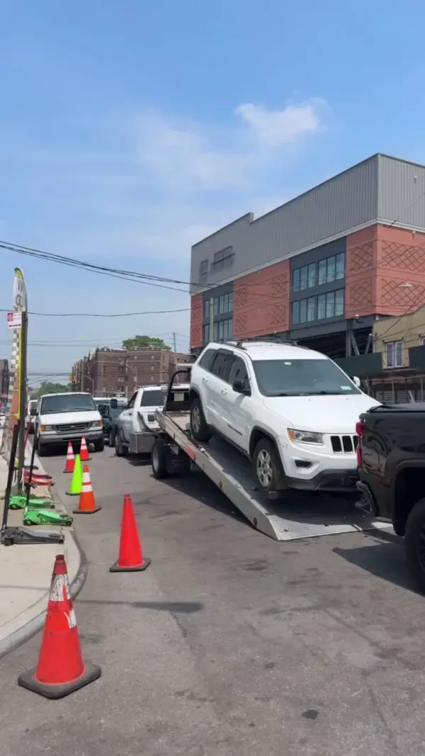 Don's Towing Inc - photo 2