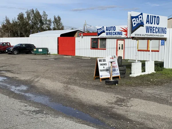 B&R Auto Wrecking - photo 4