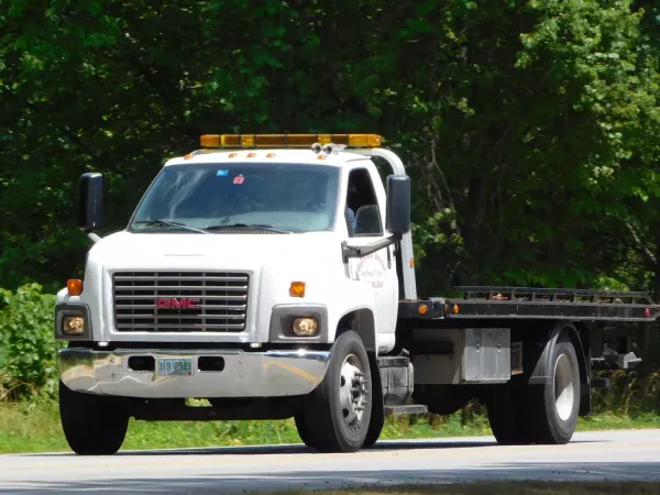 Hollis Auto Services - photo 3