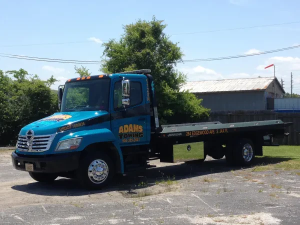 Adams Towing - photo 2