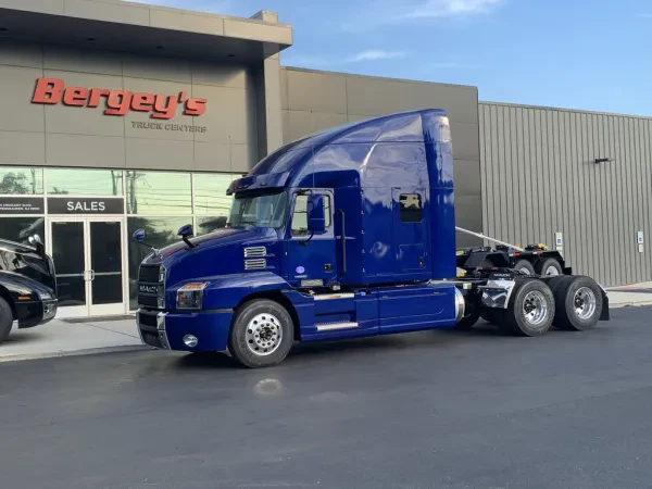 Bergey's Truck Centers - photo 4