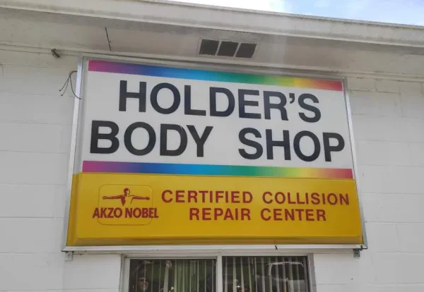Holder's Body Shop and 24hr Wrecker Service - photo 2