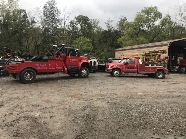 Clydes Auto Service, Body Shop & Towing - photo 2