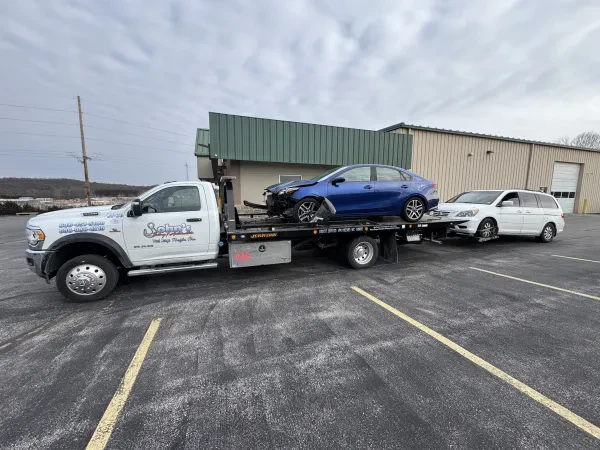 John's Towing and Recovery - photo 2