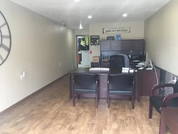 Aurora Auto Body & Towing - photo 3