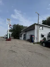 Howes Corner Store