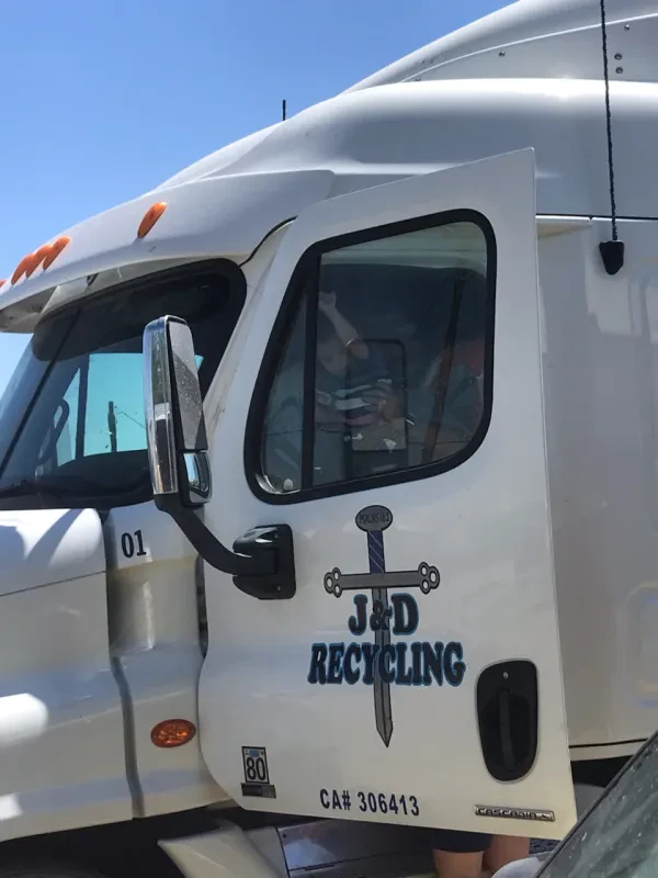 J & D Recycling - photo 3