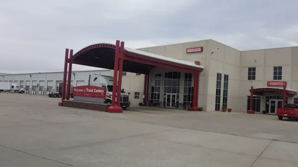 Truck Centers, Inc. - Freightliner Western Star Dealer - photo 2