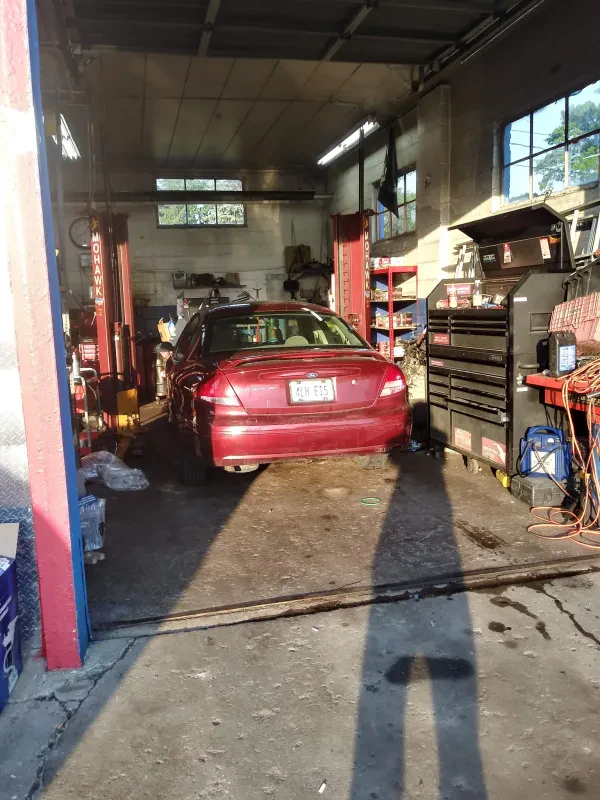 Veteran's Auto Repair Center - photo 2