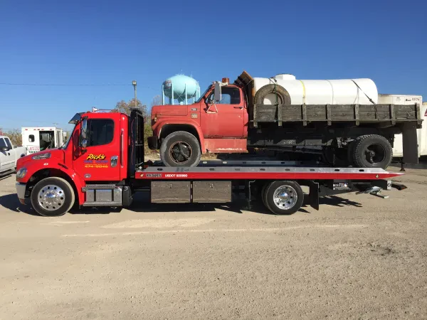 Ricks Towing & Recovery - photo 4