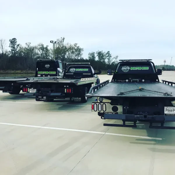 Holy City Towing - photo 3