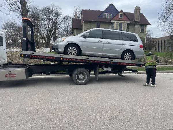 MC TOWING & RECOVERY - photo 4