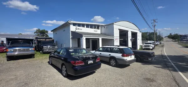 Convenient Auto & Truck - photo 2