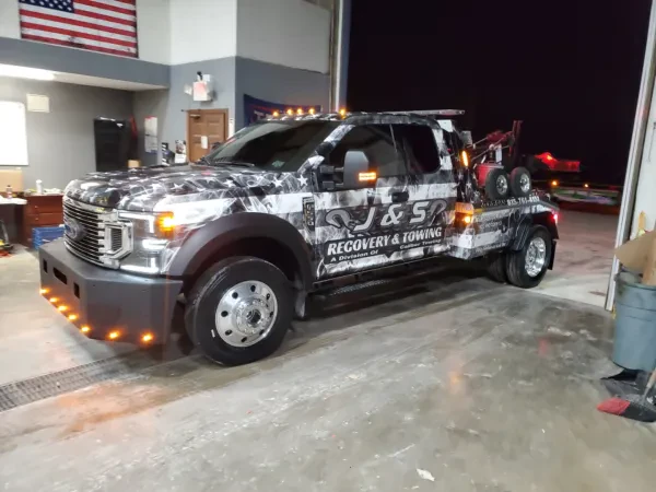 Total Fleet Solutions TOWING & REPAIR - photo 4