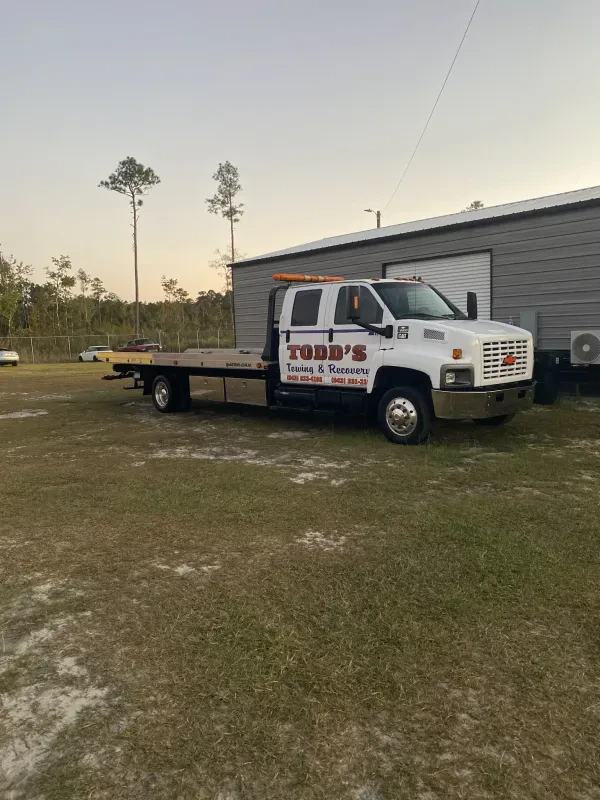 Todd's Roadside Service and Towing - photo 4