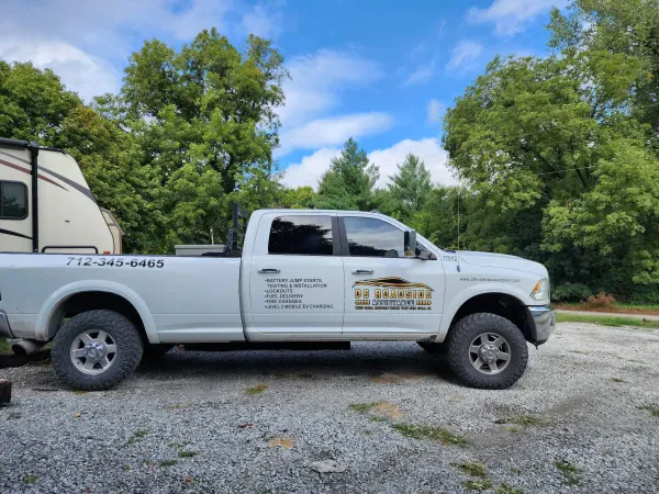 D6 Roadside Assistance and Towing - photo 2