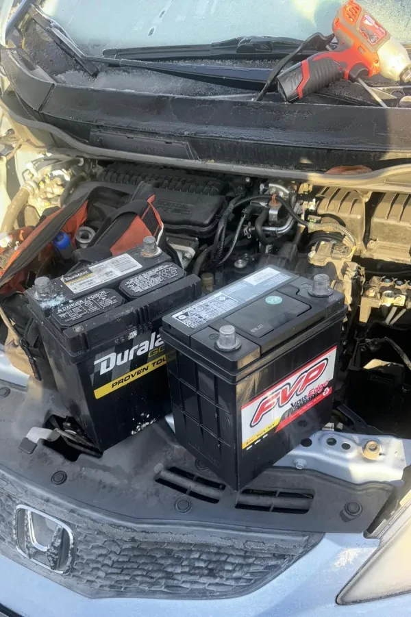 Mobile Car Battery Replacement | Milwaukee to Chicago - photo 2