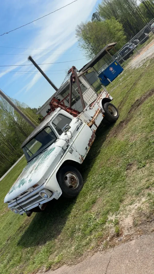 Jkee Auto & Towing - photo 4