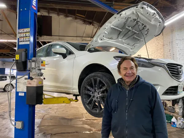 Fred's Wrigleyville Garage & Auto Repair - photo 3