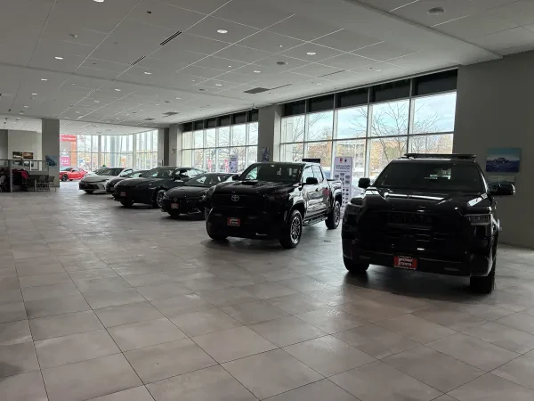 Chicago Northside Toyota - photo 4
