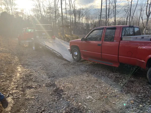 H & H TOWING - photo 4
